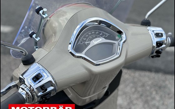 Neufahrzeug Vespa GTS 300 Touring - Bild 3