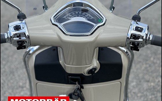 Neufahrzeug Vespa GTS 300 Touring - Bild 8