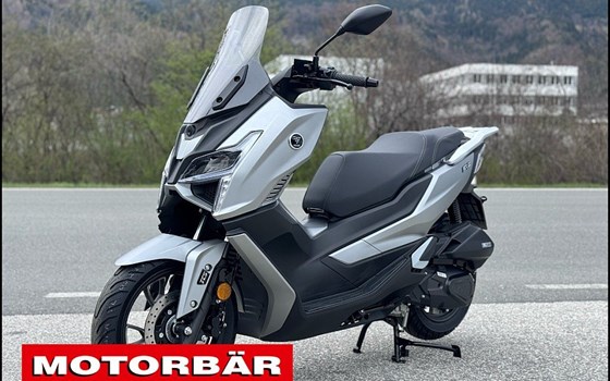 Neufahrzeug Voge SR1 125 ABS TCS - Bild 2