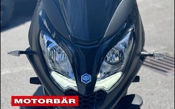 Neufahrzeug Piaggio MP3 300 HPE - Bild 3 Neufahrzeug Piaggio MP3 300 HPE - Bild 3