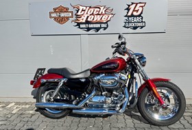Harley-Davidson Sportster XL 1200C Custom
