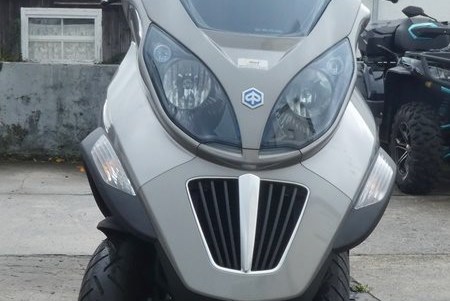 Piaggio MP3 400