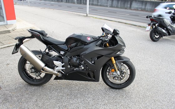 Neufahrzeug Honda CBR1000RR-R Fireblade SP Carbon Edition - Bild 6