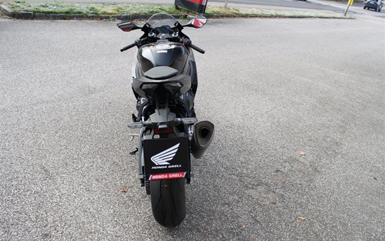 Neufahrzeug Honda CBR1000RR-R Fireblade SP Carbon Edition - Bild 7