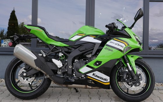 Neufahrzeug Kawasaki Ninja ZX-4RR - Bild 1