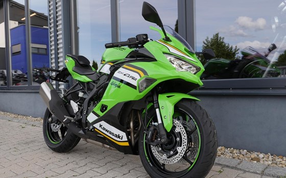 Neufahrzeug Kawasaki Ninja ZX-4RR - Bild 3