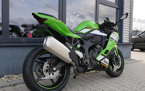 Neufahrzeug Kawasaki Ninja ZX-4RR - Bild 4
