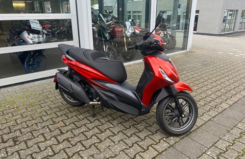 Gebrauchtmotorrad Piaggio Beverly 400 hpe