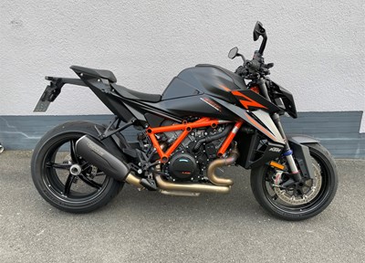 GEBRAUCHTFAHRZEUG KTM 1390 Super Duke R EVO