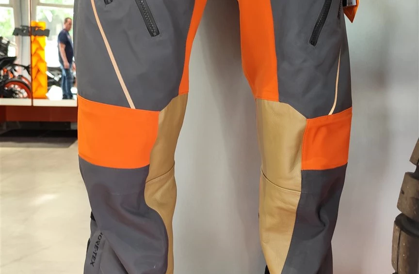 Angebot KTM 890 Adventure Bild 9: Angebot KTM 890 Adventure
