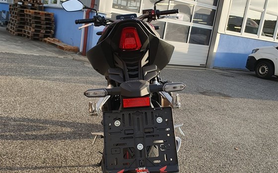 Neufahrzeug Honda CB650R E-Clutch - Bild 7 Neufahrzeug Honda CB650R E-Clutch - Bild 7