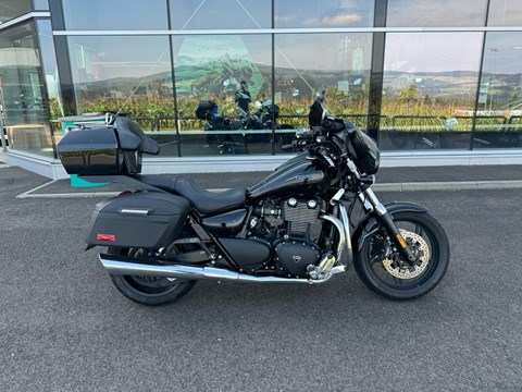 Triumph Thunderbird Storm