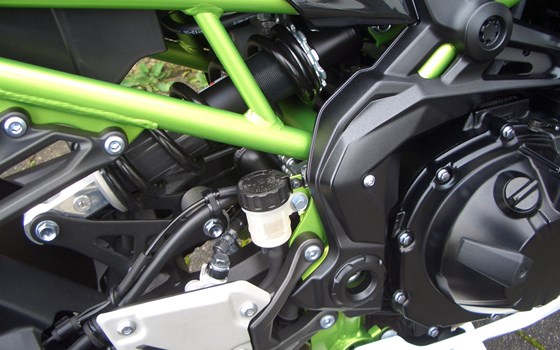 Gebrauchtmotorrad Kawasaki Z900 70kW - Bild 10