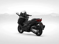 Neumotorrad Honda Forza 125 Inkl. Top Box