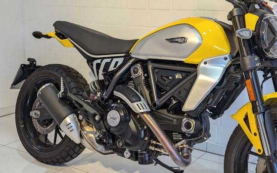 Gebrauchtmotorrad Ducati Scrambler Icon - Bild 8