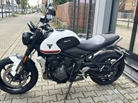 Gebrauchtmotorrad Triumph Trident 660 