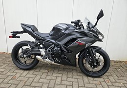 Neumotorrad Kawasaki Ninja 650