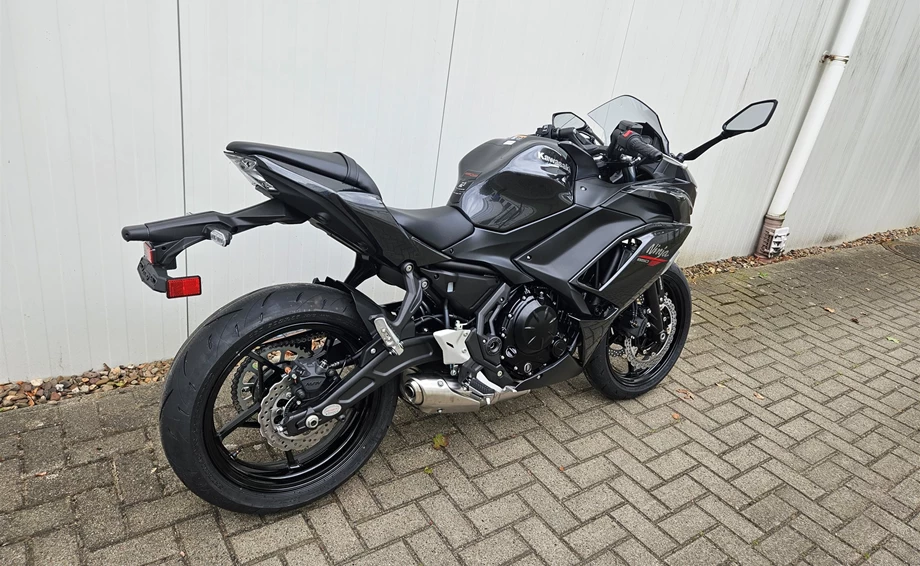 Angebot Kawasaki Ninja 650 Bild 3: Angebot Kawasaki Ninja 650