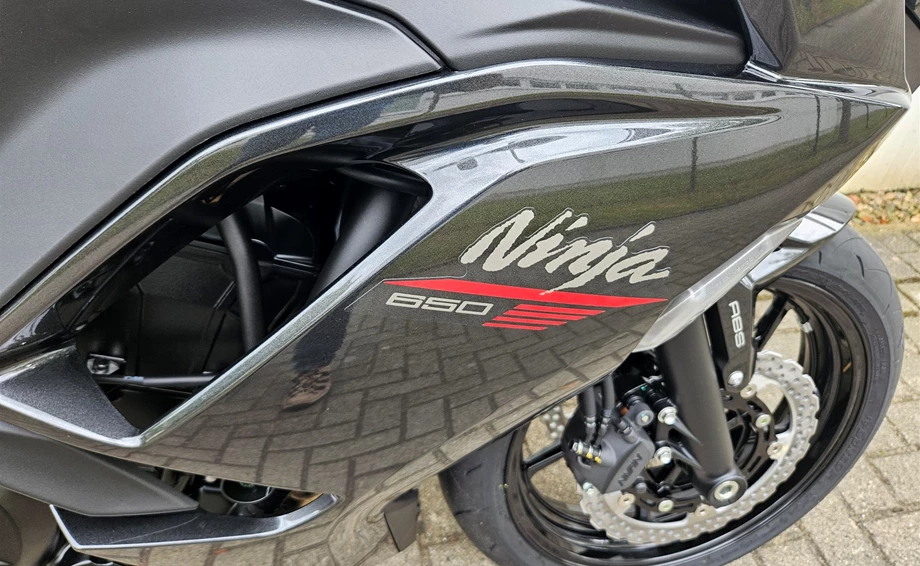Angebot Kawasaki Ninja 650 Bild 4: Angebot Kawasaki Ninja 650