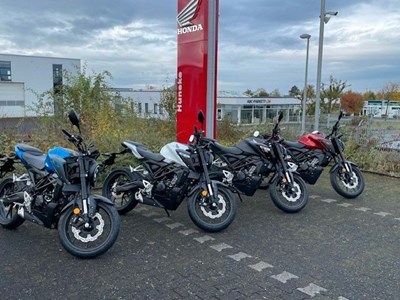 CB125R