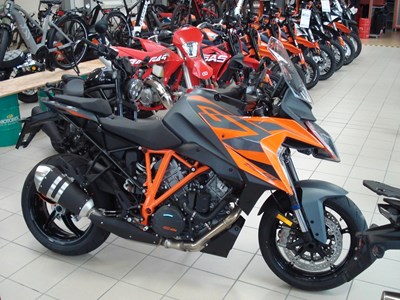 1290 Super Duke GT