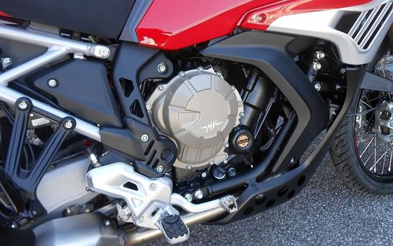 Neufahrzeug MV Agusta Enduro Veloce - Bild 11 Neufahrzeug MV Agusta Enduro Veloce - Bild 11