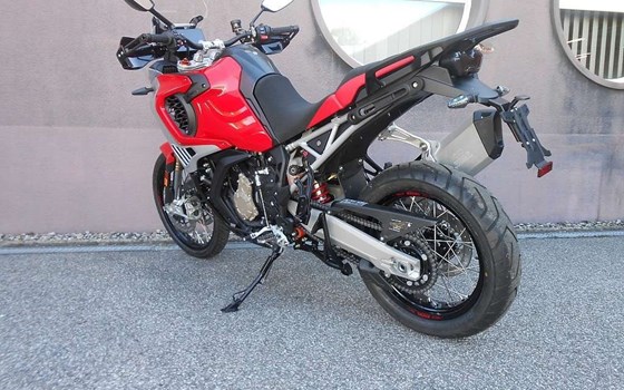 Neufahrzeug MV Agusta Enduro Veloce - Bild 3 Neufahrzeug MV Agusta Enduro Veloce - Bild 3