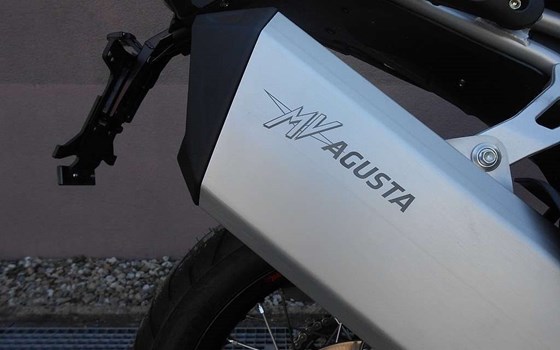 Neufahrzeug MV Agusta Enduro Veloce - Bild 8 Neufahrzeug MV Agusta Enduro Veloce - Bild 8