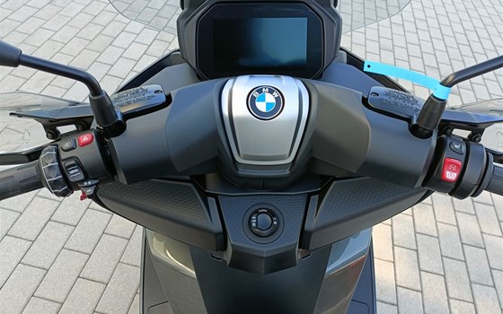 Gebrauchtmotorrad BMW C 400 GT - Bild 11 Gebrauchtmotorrad BMW C 400 GT - Bild 11