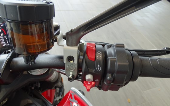 Gebrauchtmotorrad Ducati Monster + - Bild 11
