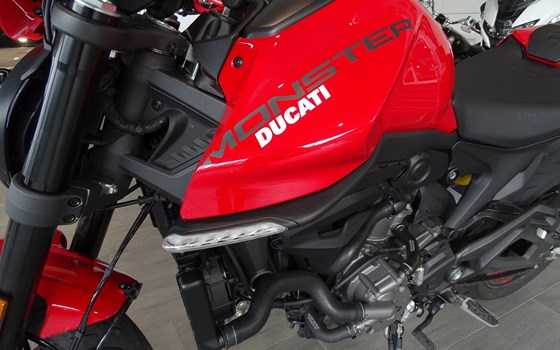 Gebrauchtmotorrad Ducati Monster + - Bild 12 Gebrauchtmotorrad Ducati Monster + - Bild 12