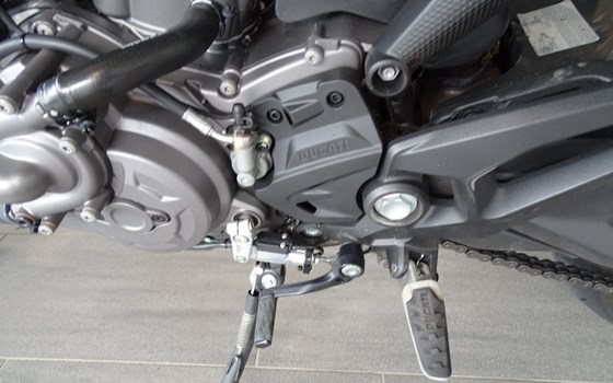 Gebrauchtmotorrad Ducati Monster + - Bild 13 Gebrauchtmotorrad Ducati Monster + - Bild 13