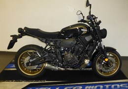 Neumotorrad Yamaha XSR700
