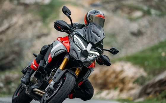 Neufahrzeug Ducati Multistrada V4 Pikes Peak - Bild 8