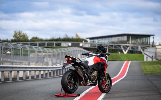 Neufahrzeug Ducati Multistrada V4 RS - Bild 11