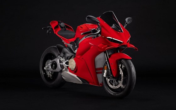 Gebrauchtmotorrad Ducati Panigale V4 - Bild 1