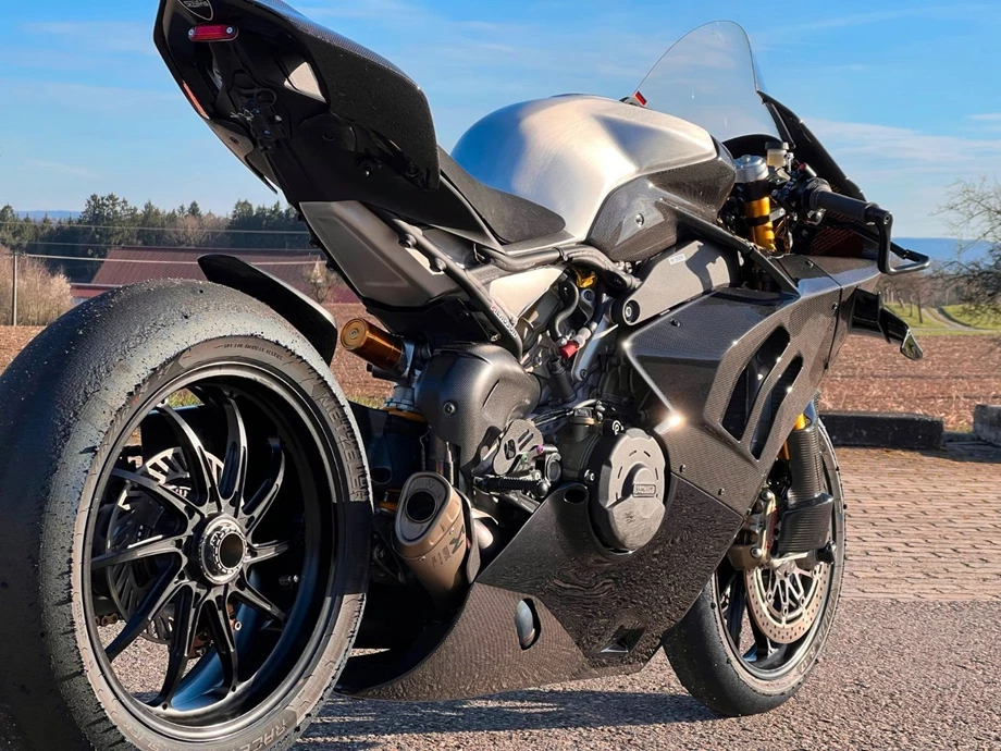 Angebot Ducati Panigale V4 Bild 4: Angebot Ducati Panigale V4