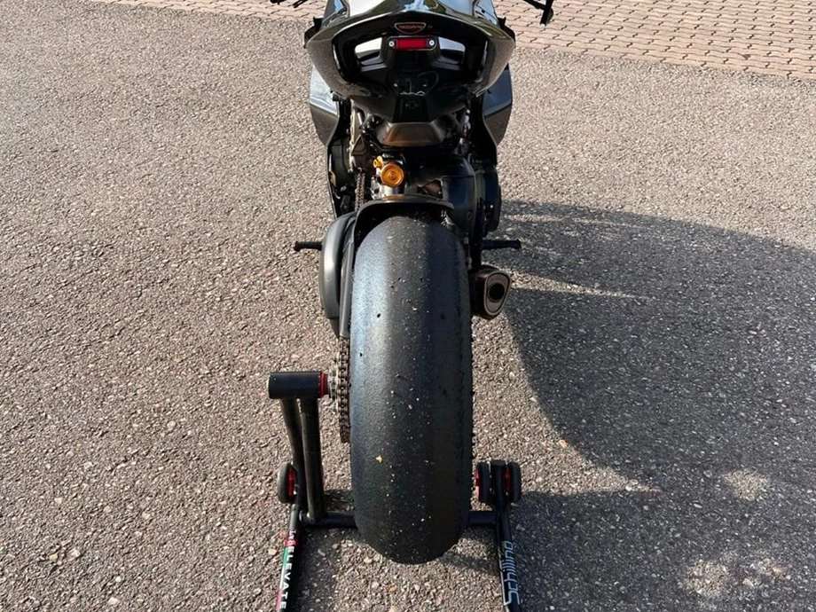 Angebot Ducati Panigale V4 Bild 8: Angebot Ducati Panigale V4