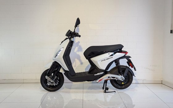 Gebrauchtmotorrad Piaggio 1 Active - Bild 3