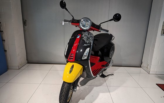 Neufahrzeug Vespa Primavera 50 Disney Mickey Mouse Edition - Bild 1