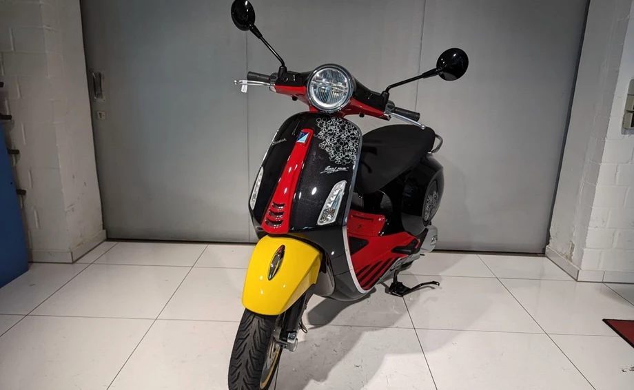 Angebot Vespa Primavera 50 Disney Mickey Mouse Edition Bild 1: Angebot Vespa Primavera 50 Disney Mickey Mouse Edition