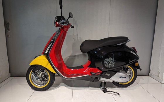 Neufahrzeug Vespa Primavera 50 Disney Mickey Mouse Edition - Bild 2