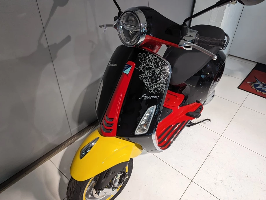 Angebot Vespa Primavera 50 Disney Mickey Mouse Edition Bild 3: Angebot Vespa Primavera 50 Disney Mickey Mouse Edition