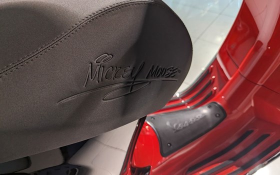 Neufahrzeug Vespa Primavera 50 Disney Mickey Mouse Edition - Bild 6