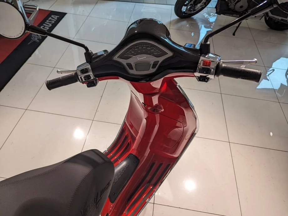 Angebot Vespa Primavera 50 Disney Mickey Mouse Edition Bild 7: Angebot Vespa Primavera 50 Disney Mickey Mouse Edition