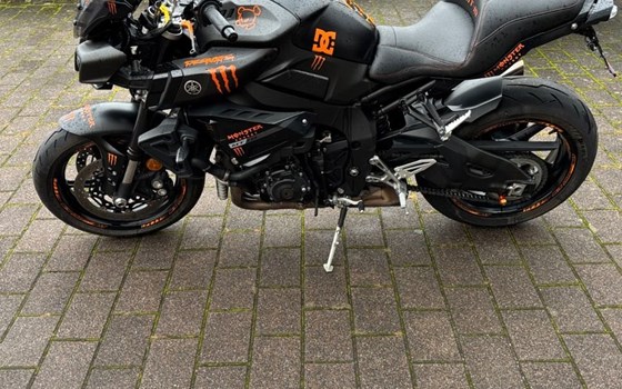 Gebrauchtmotorrad Yamaha MT-10 - Bild 3