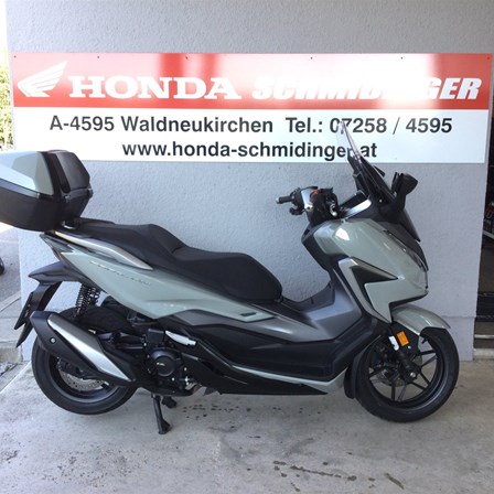 Honda Forza 350