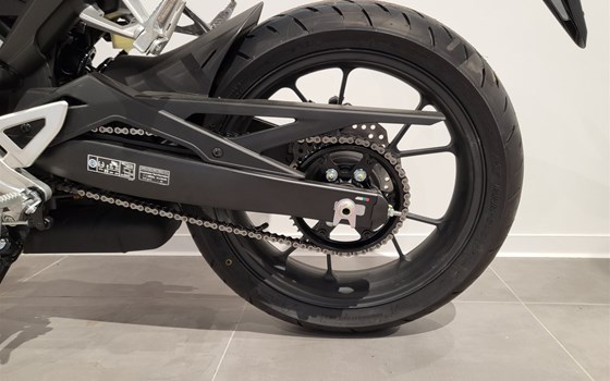 Neufahrzeug Honda CB125R - Bild 5