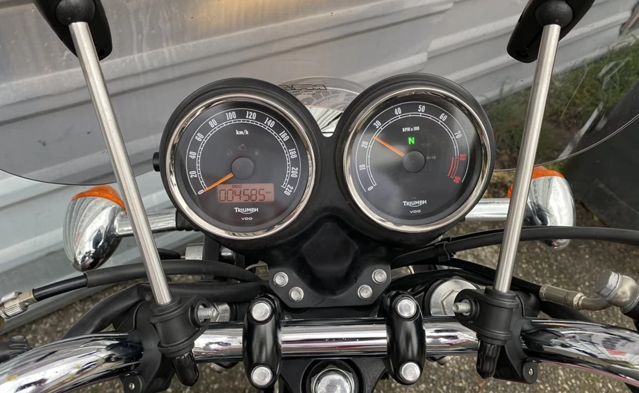 Angebot Triumph Bonneville T100 Bild 6: Angebot Triumph Bonneville T100