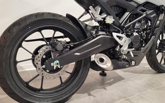 Neufahrzeug Honda CB125R - Bild 15